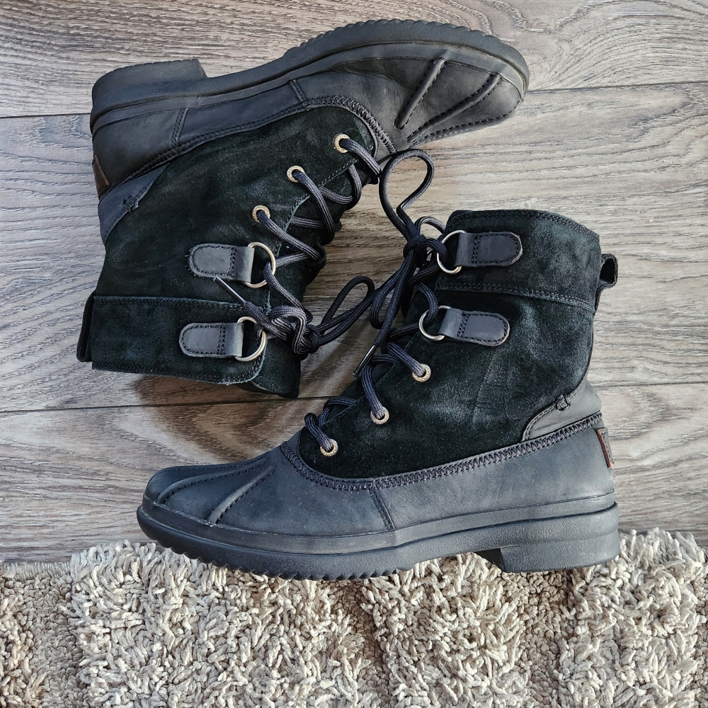 Ugg Women's 8 Black Shearling Lined Waterproof Duck Boots